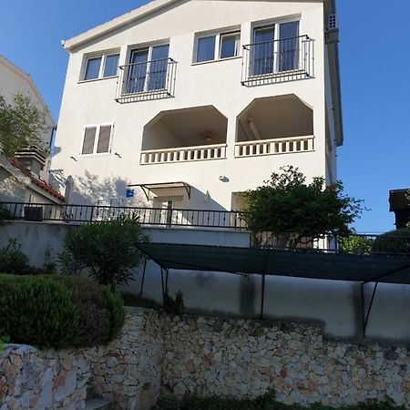 Apartments Zdenka Винишче Экстерьер фото