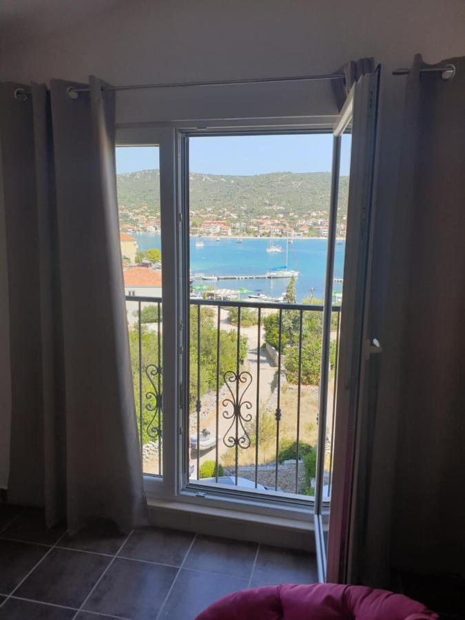 Apartments Zdenka Винишче Экстерьер фото
