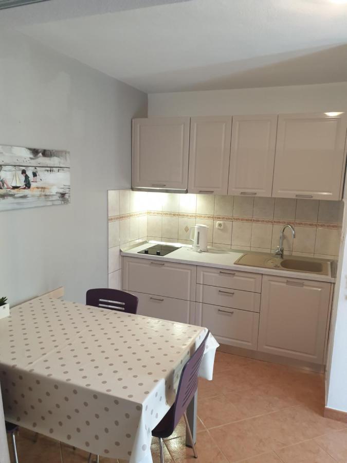 Apartments Zdenka Винишче Экстерьер фото